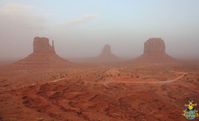 Monument Valley straddles the border with Arizona